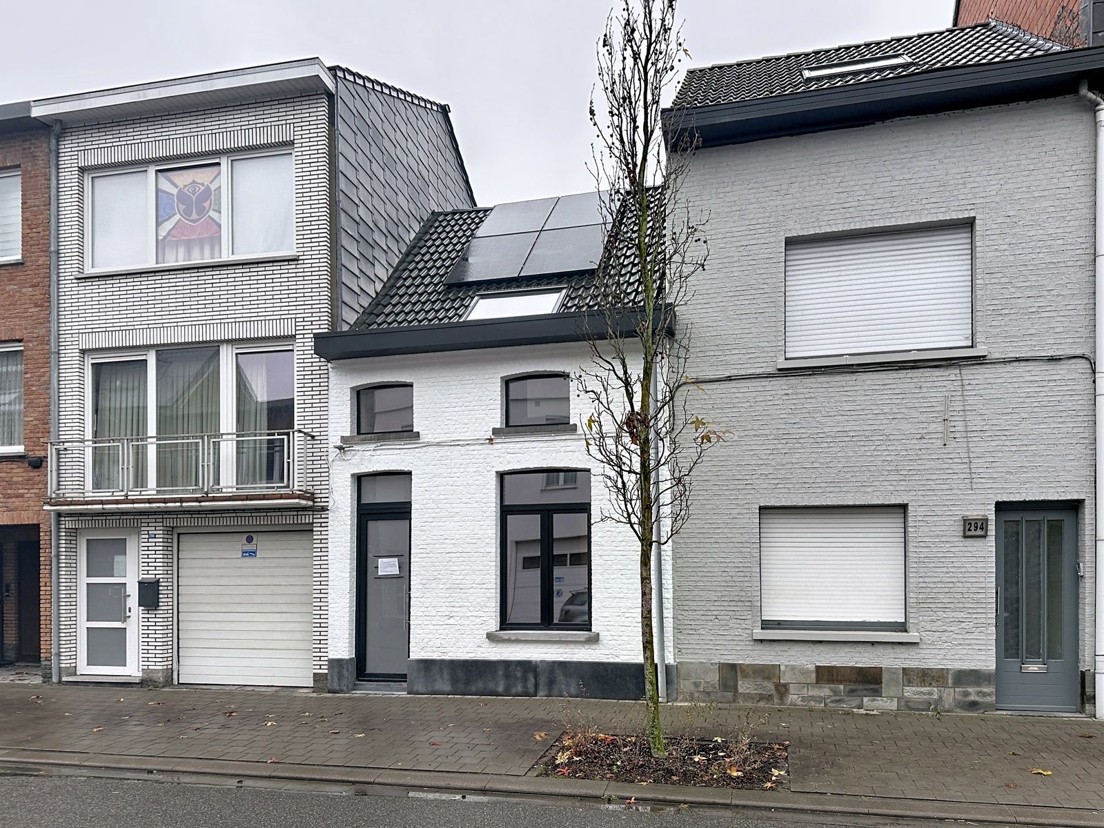 Stijlvol gerenoveerde arbeiderswoning met moderne allure foto 31