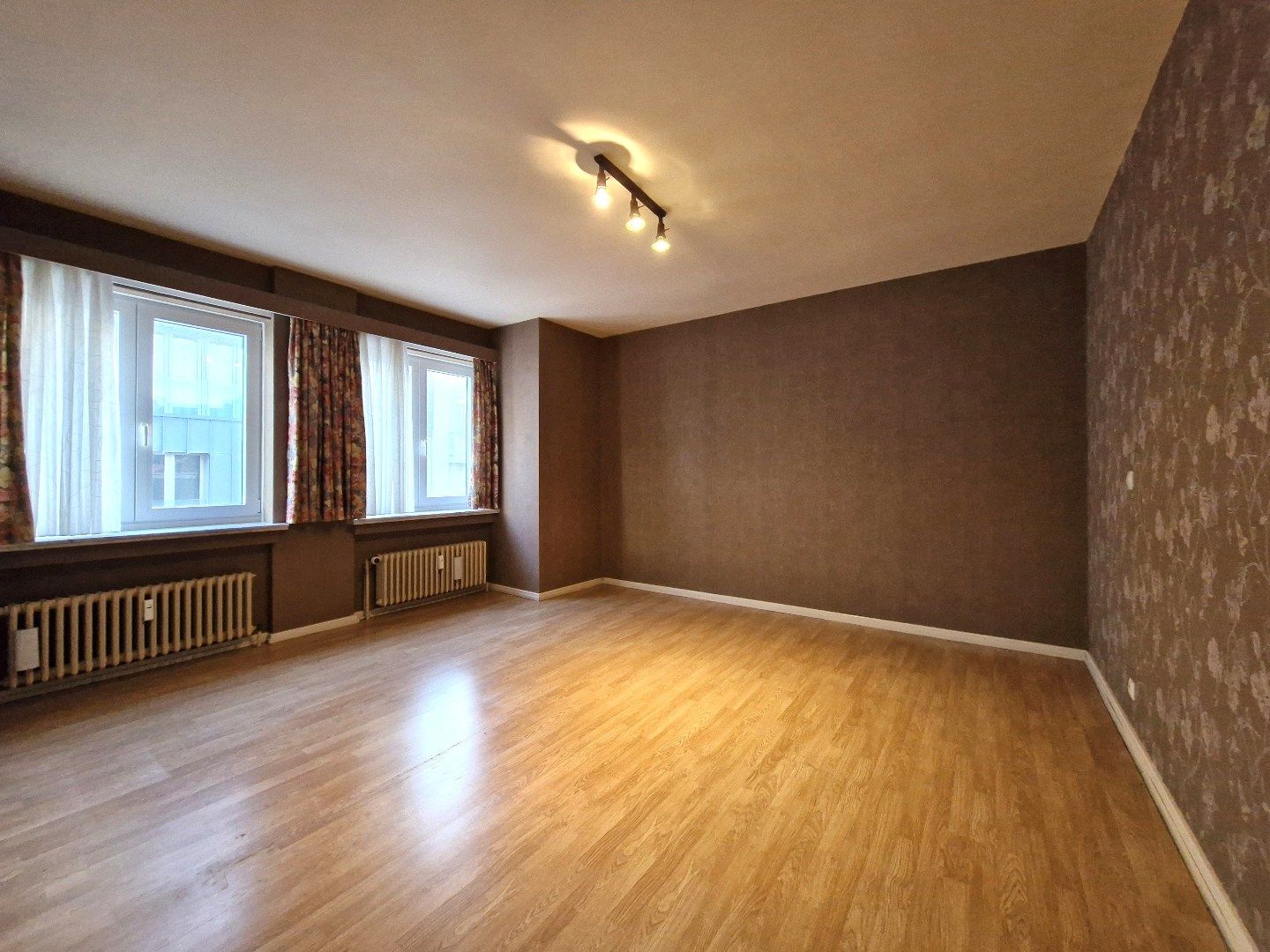 Groot hoekappartement met open zicht over de markt te Blankenberge foto 12