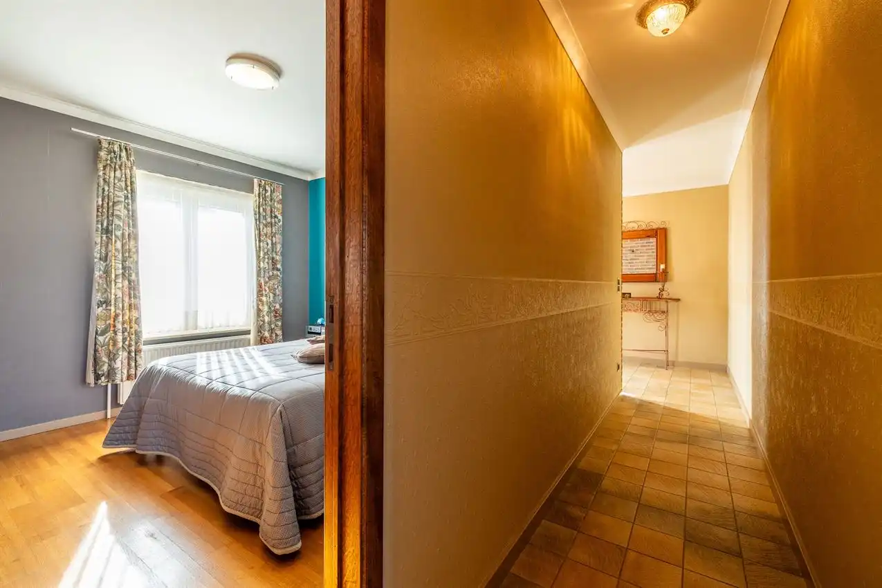Gerenoveerde woning 3slk op rustige ligging foto 18