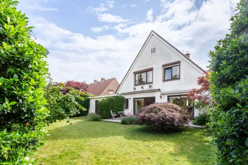 Stijlvolle villa op toplocatie, een zee van ruimte, privacy! foto 33