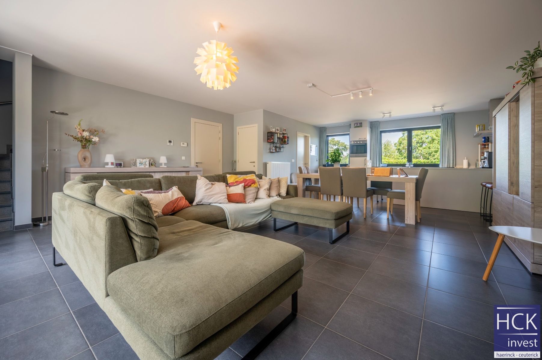 OUDENAARDE - Uitzonderlijk RUIM duplex-app. 3slpk + GROOT terras! foto 3