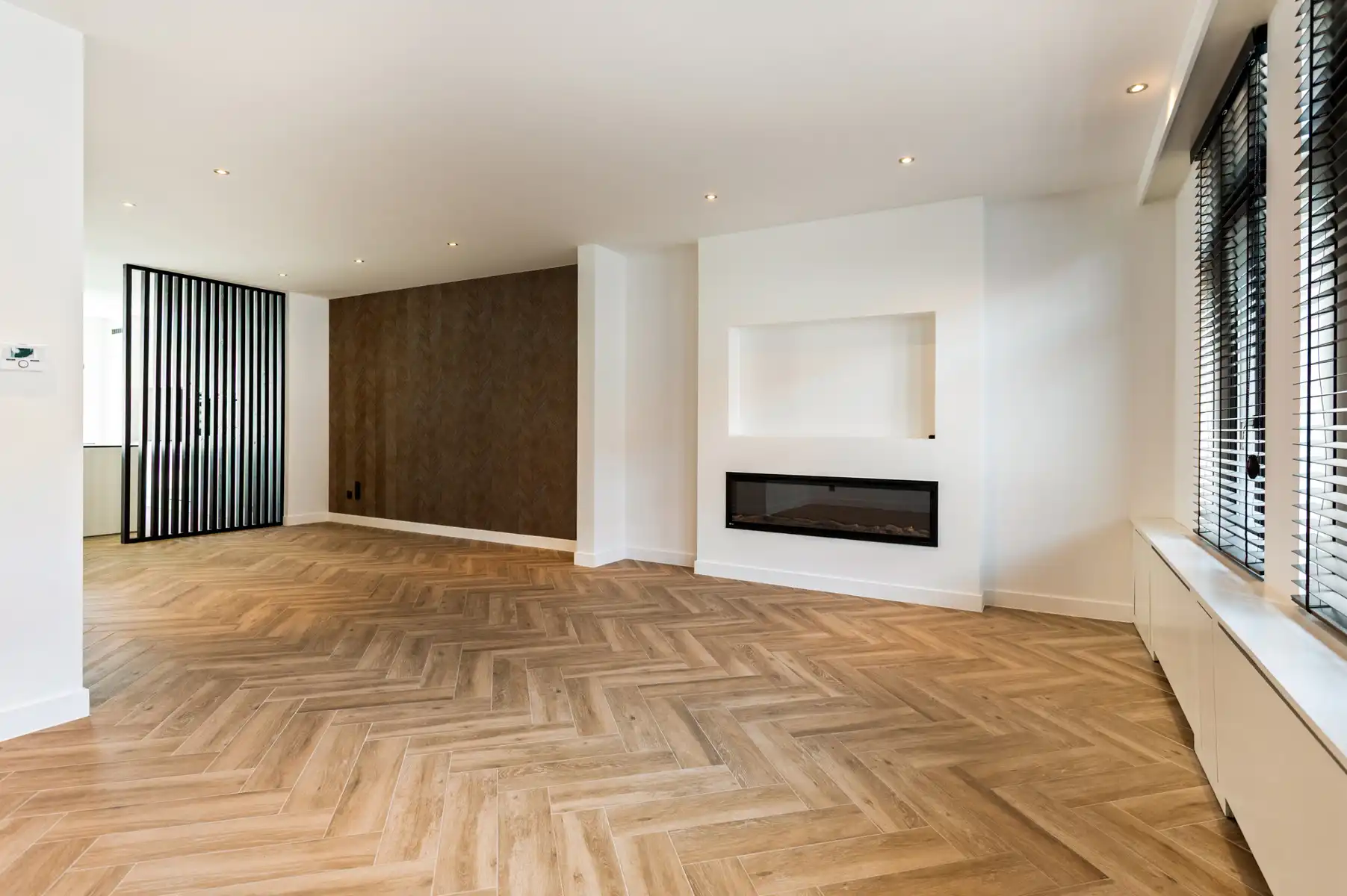 Instapklare gezinswoning met 4 slaapkamers, tuin en garage foto 8