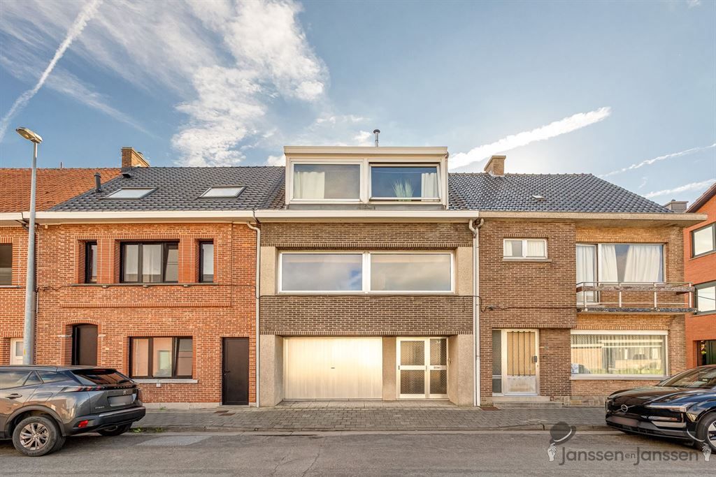 Instapklare woning met gezellige tuin foto 1