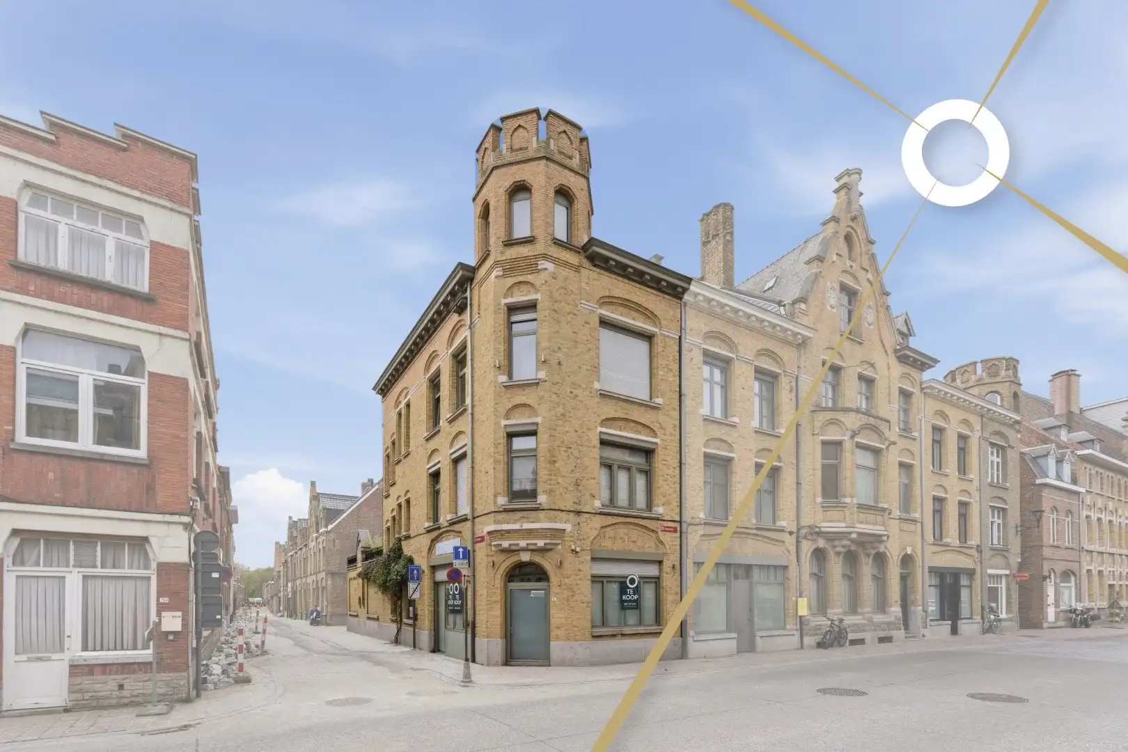 Hoofdfoto van de publicatie: Unieke herenwoning in het centrum van Ieper – wonen en/of ondernemen