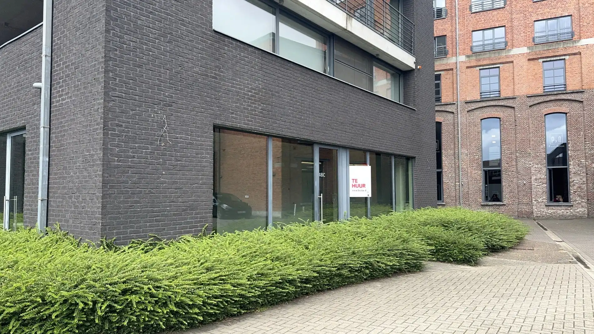 Kantoorruimte te huur vlakbij het station Gent-Dampoort foto 2