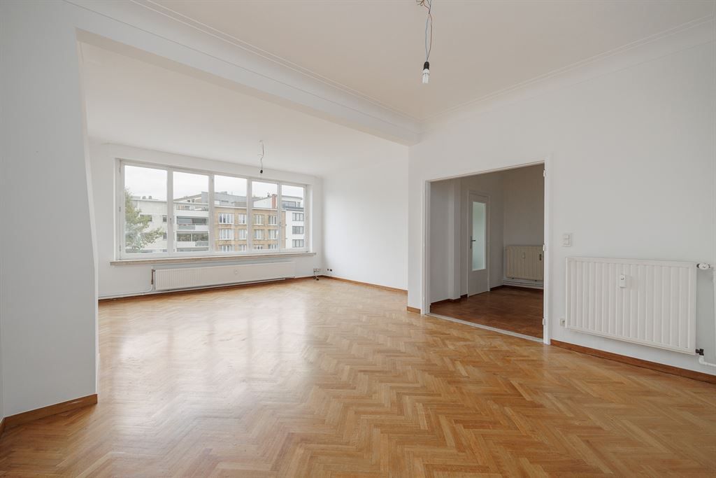 Appartement foto {{pictureIndex}}