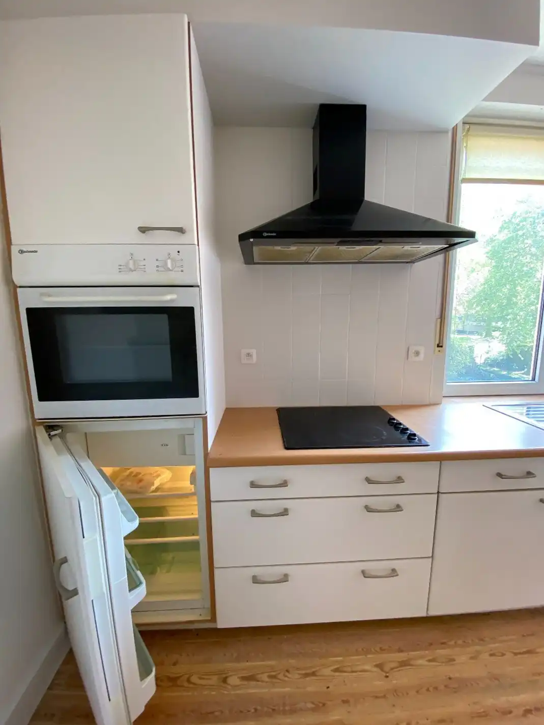 Ruim appartement in het bruisende centrum van Deerlijk TE HUUR! foto 15