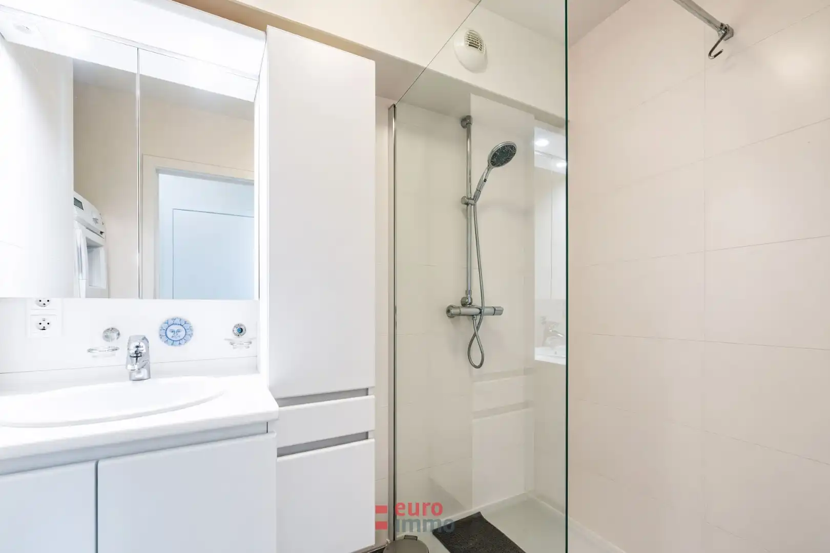 Appartement met 1 slaapkamer en slaaphoek in een wel héél standingvolle residentie! foto 8