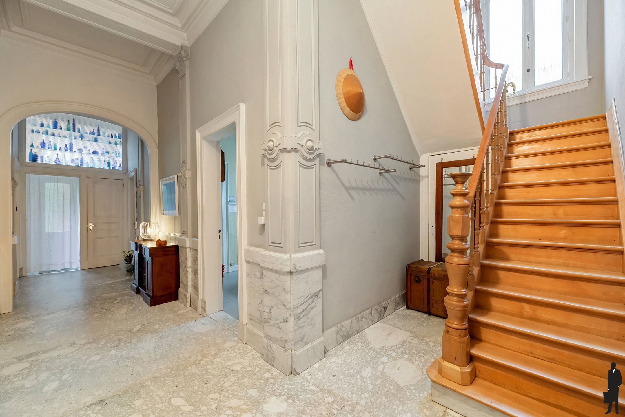 Prachtige directeurswoning met bijgebouw en eigen parking in centrum Turnhout foto 14