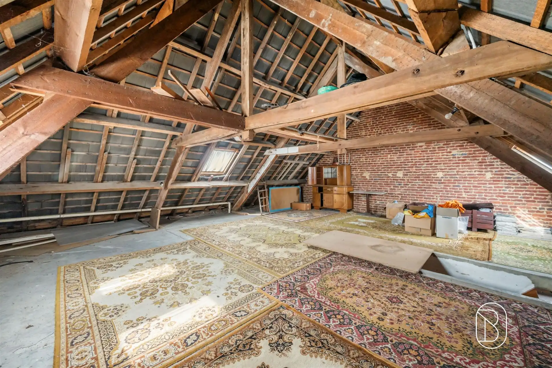 Ruime te renoveren woning met 4slk & tuin op de Valkenberg foto 26