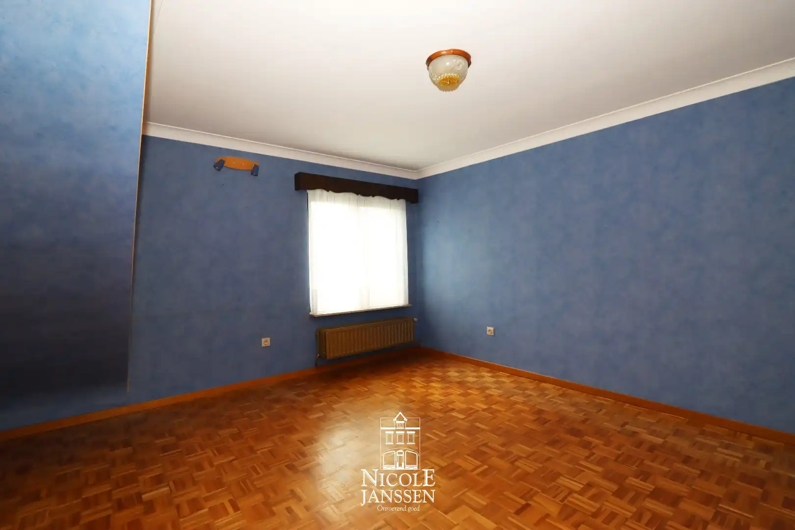 Ruime gezinswoning met studio foto 14