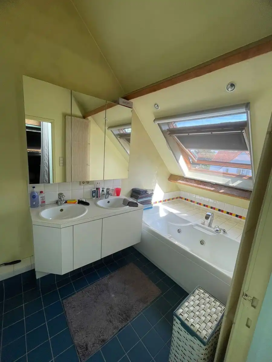 Ruime duplex met 2 terrassen, garage en tuin!! foto 8