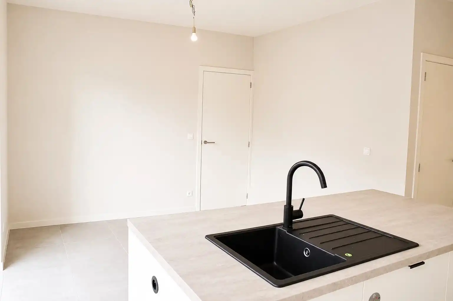 VOLLEDIG AFGEWERKTE NIEUWBOUWWONING MET 3 SLPK'S IN SINT-LAMBRECHTS-HERK (HASSELT) foto 5