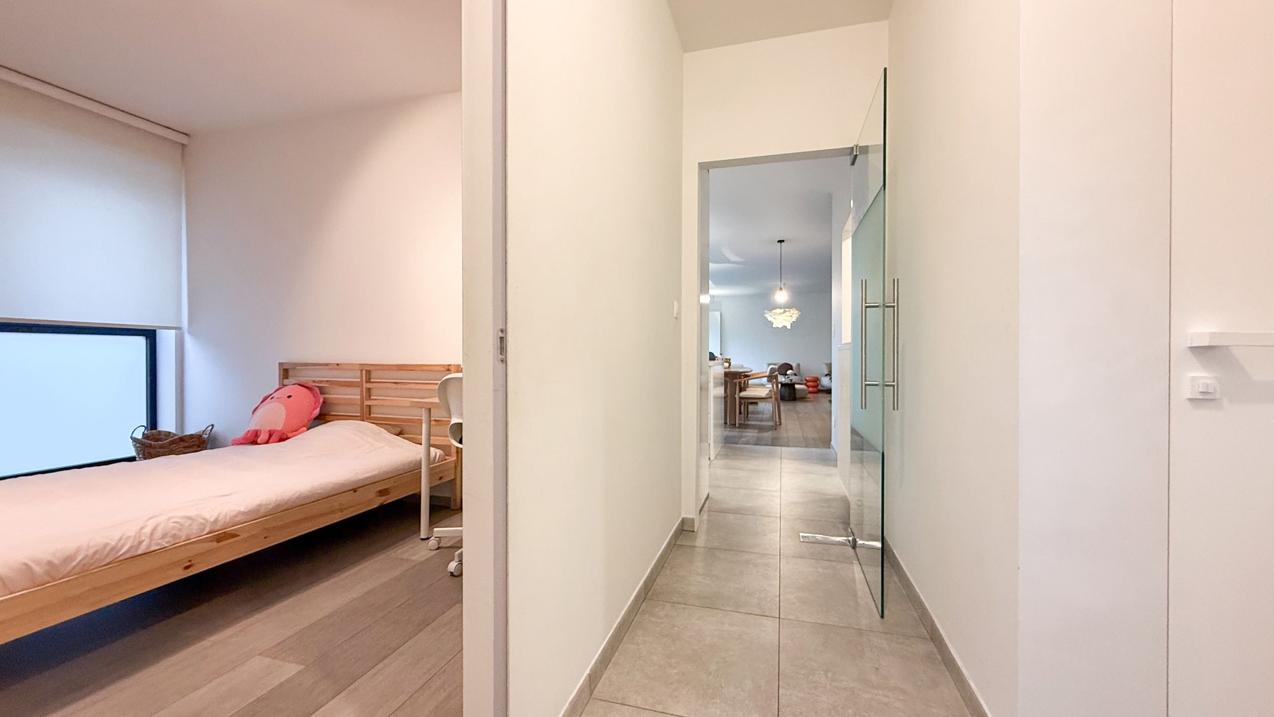 Ruim appartement met 3 slaapkamers en groot terras in Boekt! foto 28