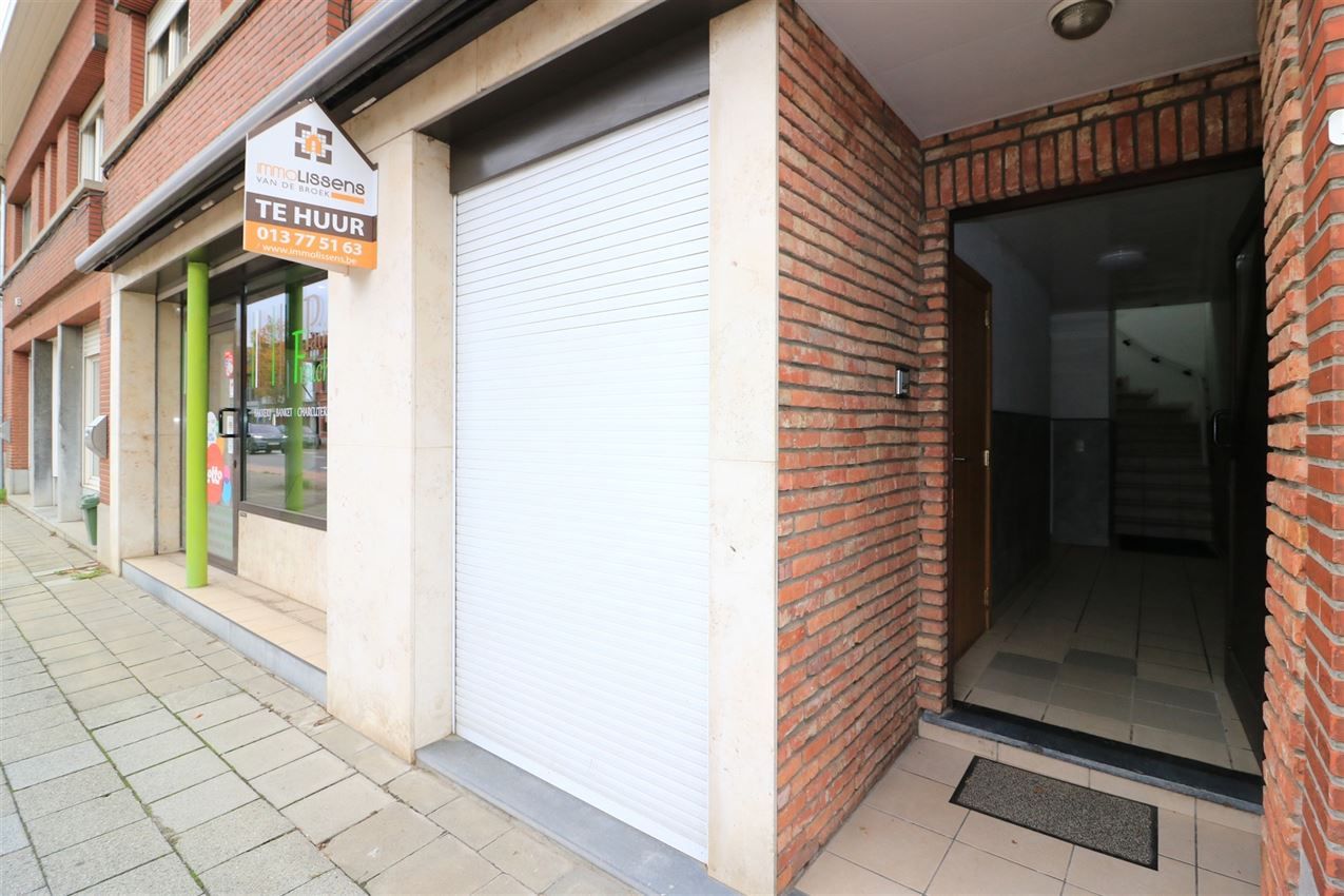 handelszaak met veel mogelijkheden in centrum foto 25
