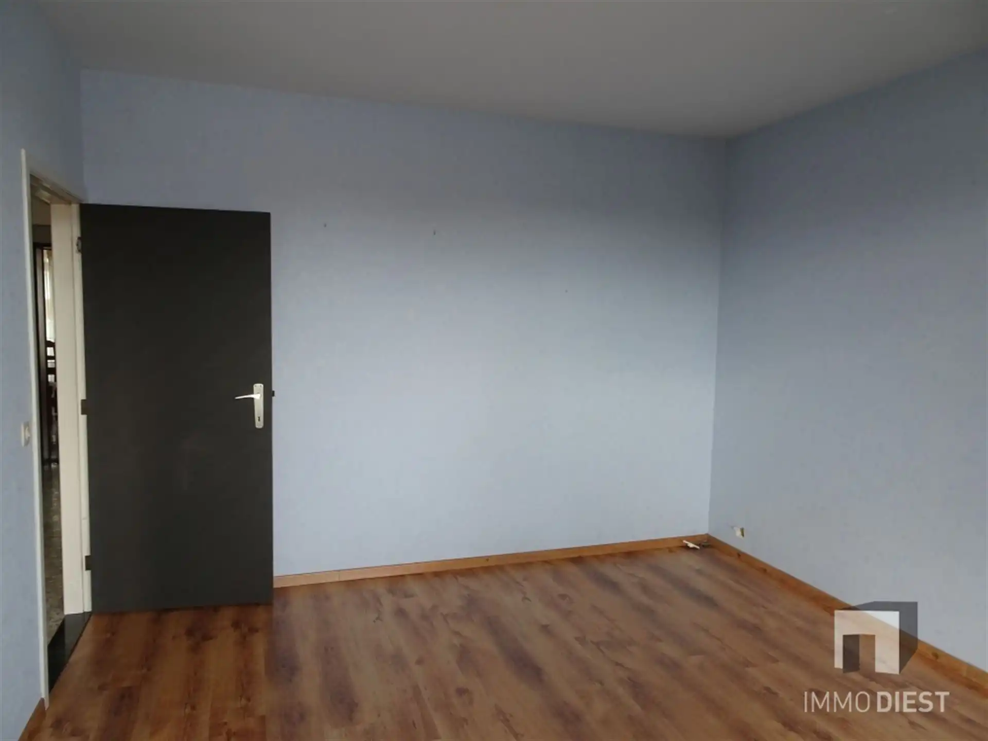 Zeer ruim appartement met 2 slaapkamers foto 15