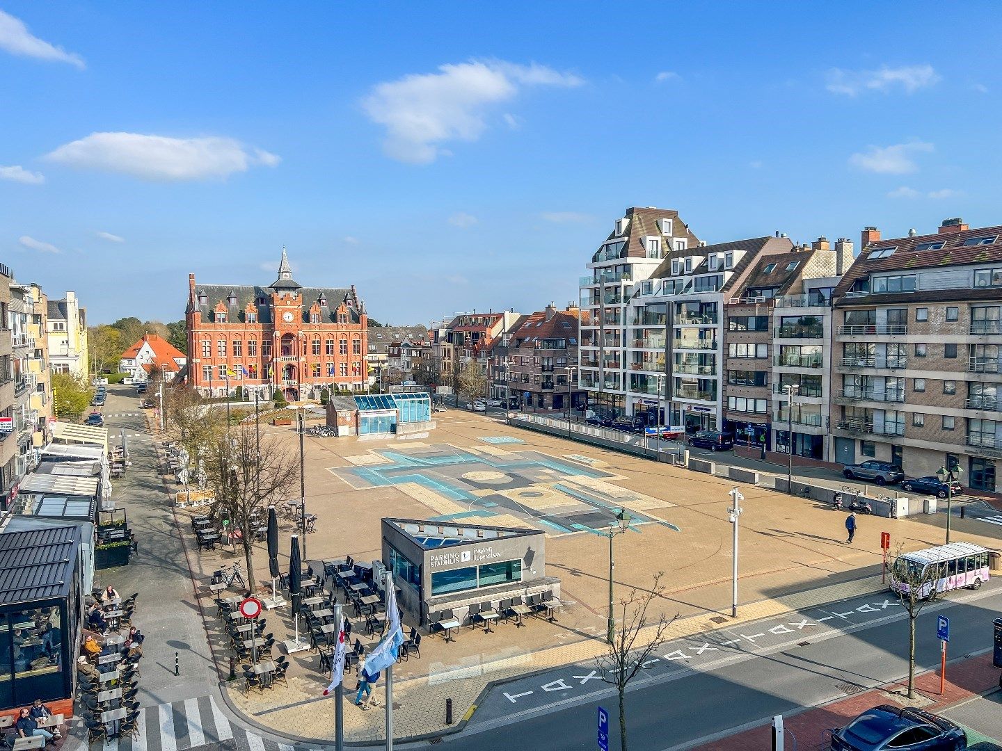 Verzorgd appartement met open zicht gelegen op de Lippenslaan ter hoogte v.h. Verweeplein. foto 3