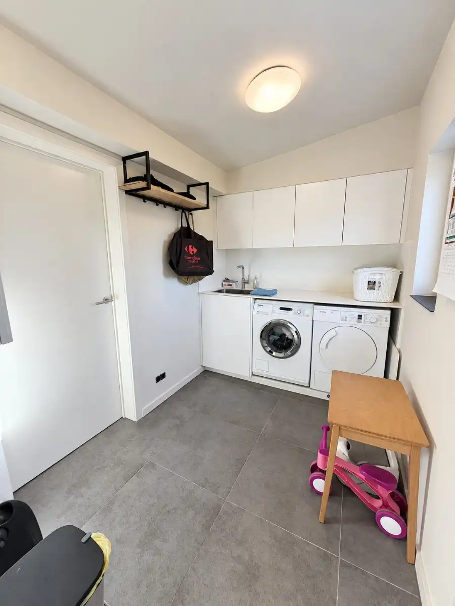 Totaalrenovatie met 3 slaapkamers, zonnige tuin en EPC B foto 15