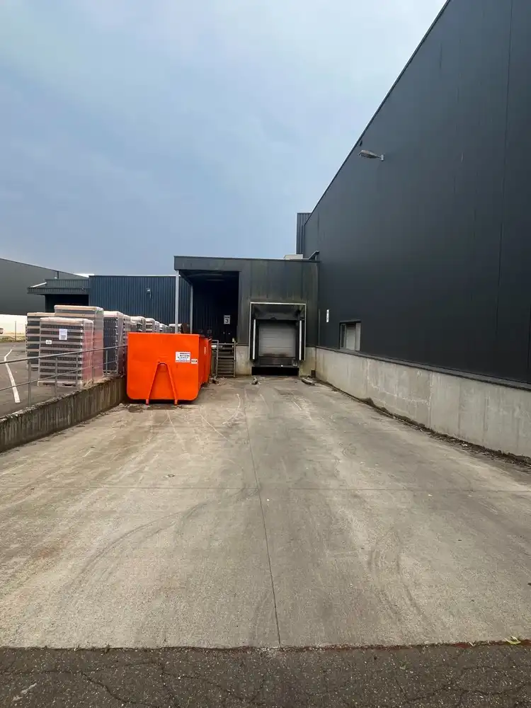 Industrieel-magazijn-logistiek te koop foto 40