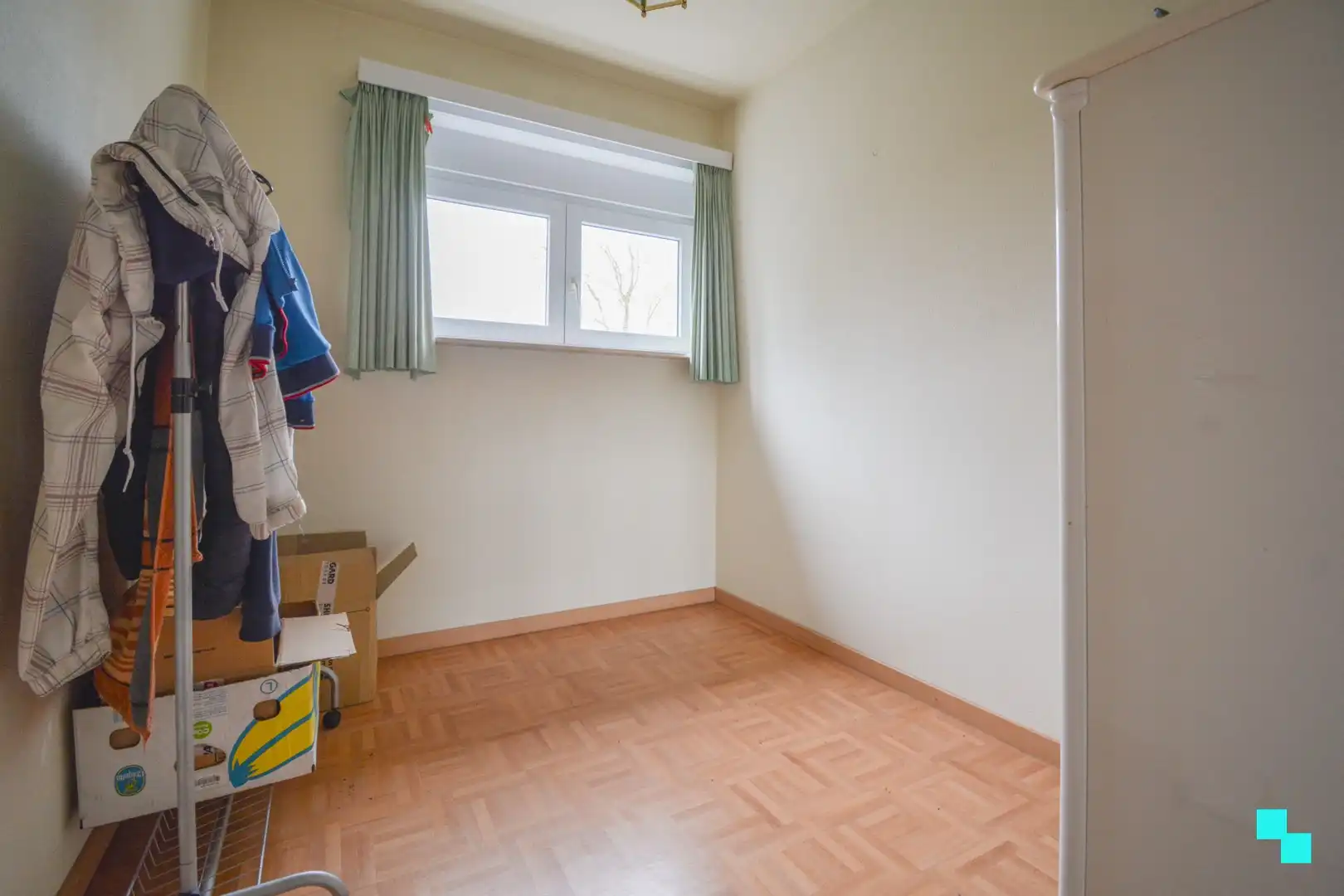 Verrassend ruime HOB met praktijk te Sint-Henricus foto 21