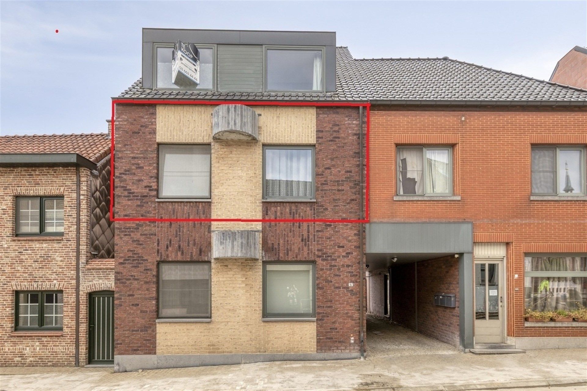 Appartement, 90 m², met 2 slpks en garage in Herzele. foto 2