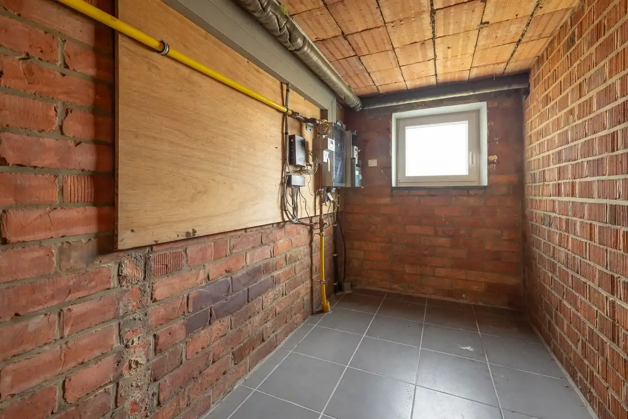 Volledig gerenoveerde woning met 3 slpk., veranda en magnifiek zicht vandaaruit foto 38