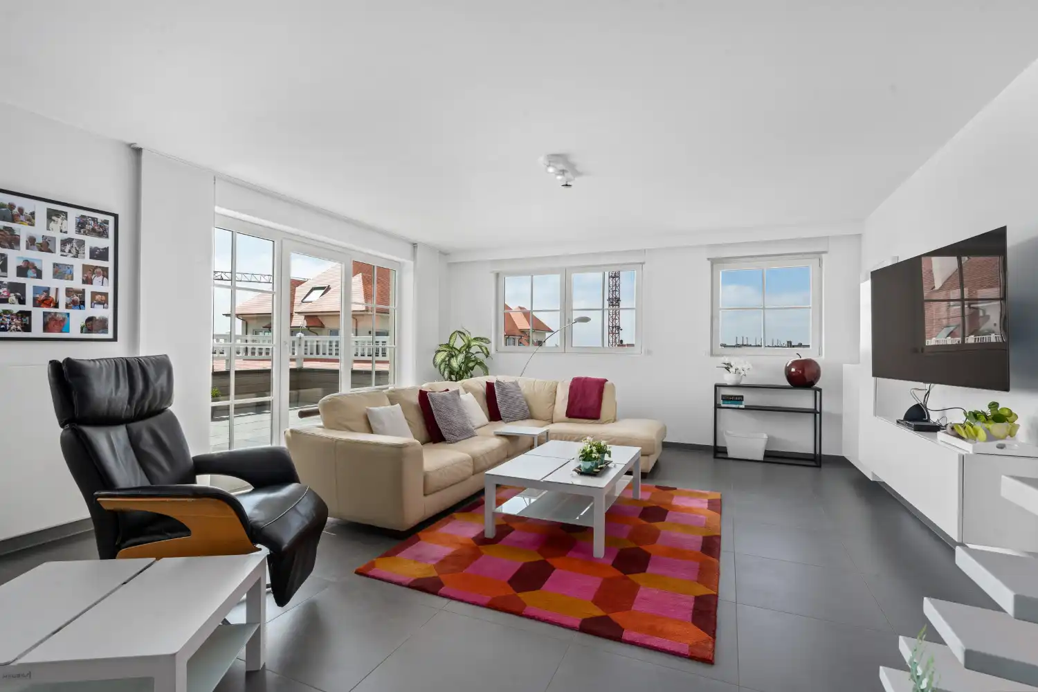 Luxueus en lichtrijke penthouse met zuidgerichte terrassen vlakbij het strand foto 3