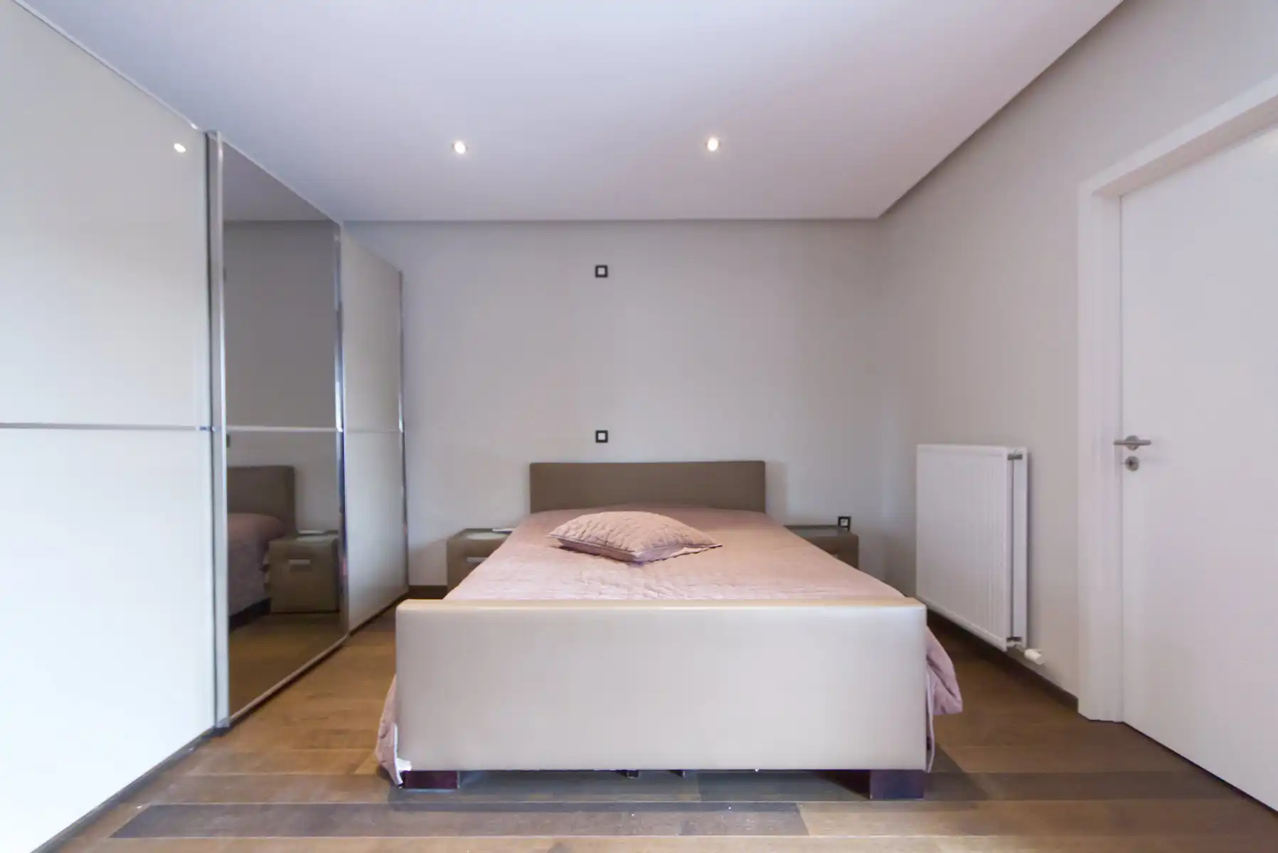 APP - 2 tot 3 SLK - 2 TERRASSEN - GARAGEBOX - KELDER - LIFT foto 17