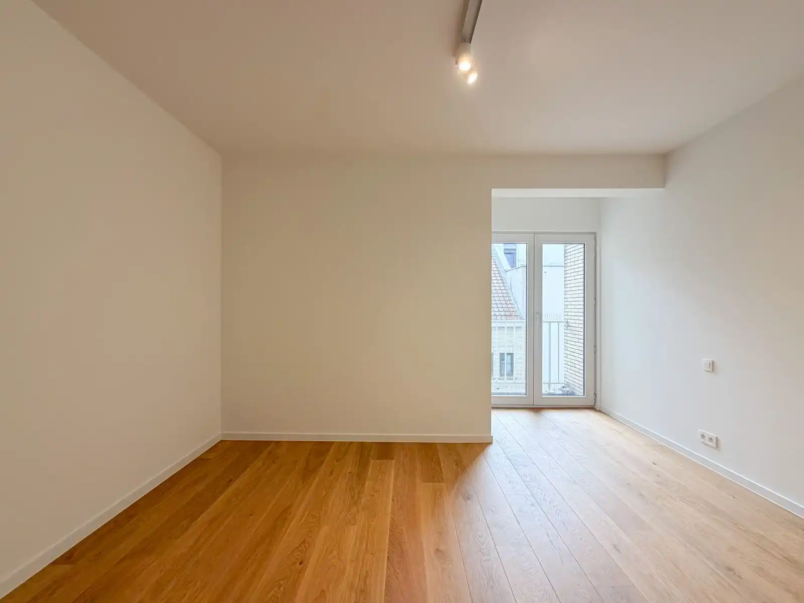 Lichtrijk, volledig gerenoveerd appartement met 2 slpk pal aan het park foto 13