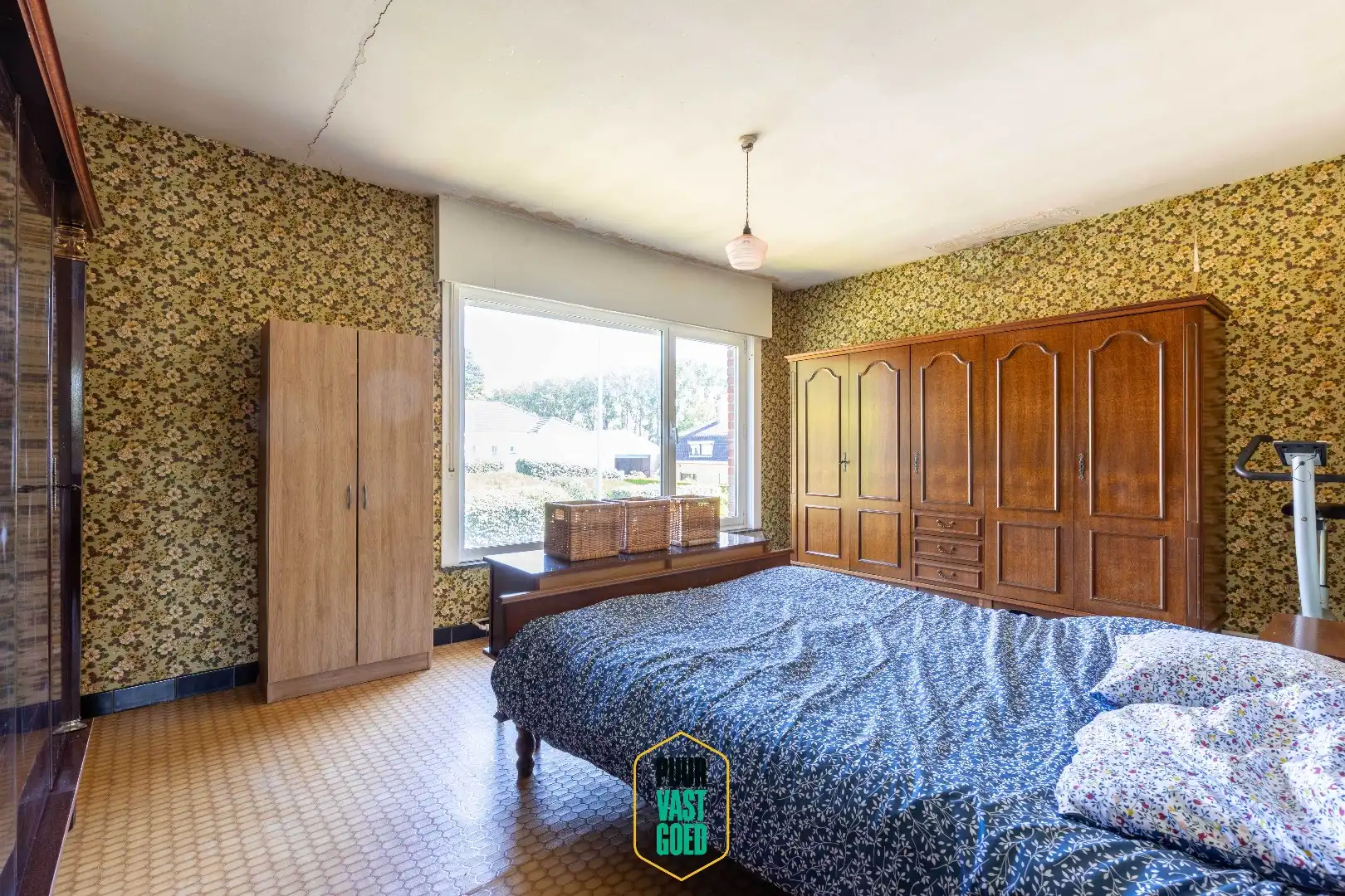Degelijk halfopen woonhuis  met aparte boei en zuidgerichte tuin, op 534 m² grond foto 18