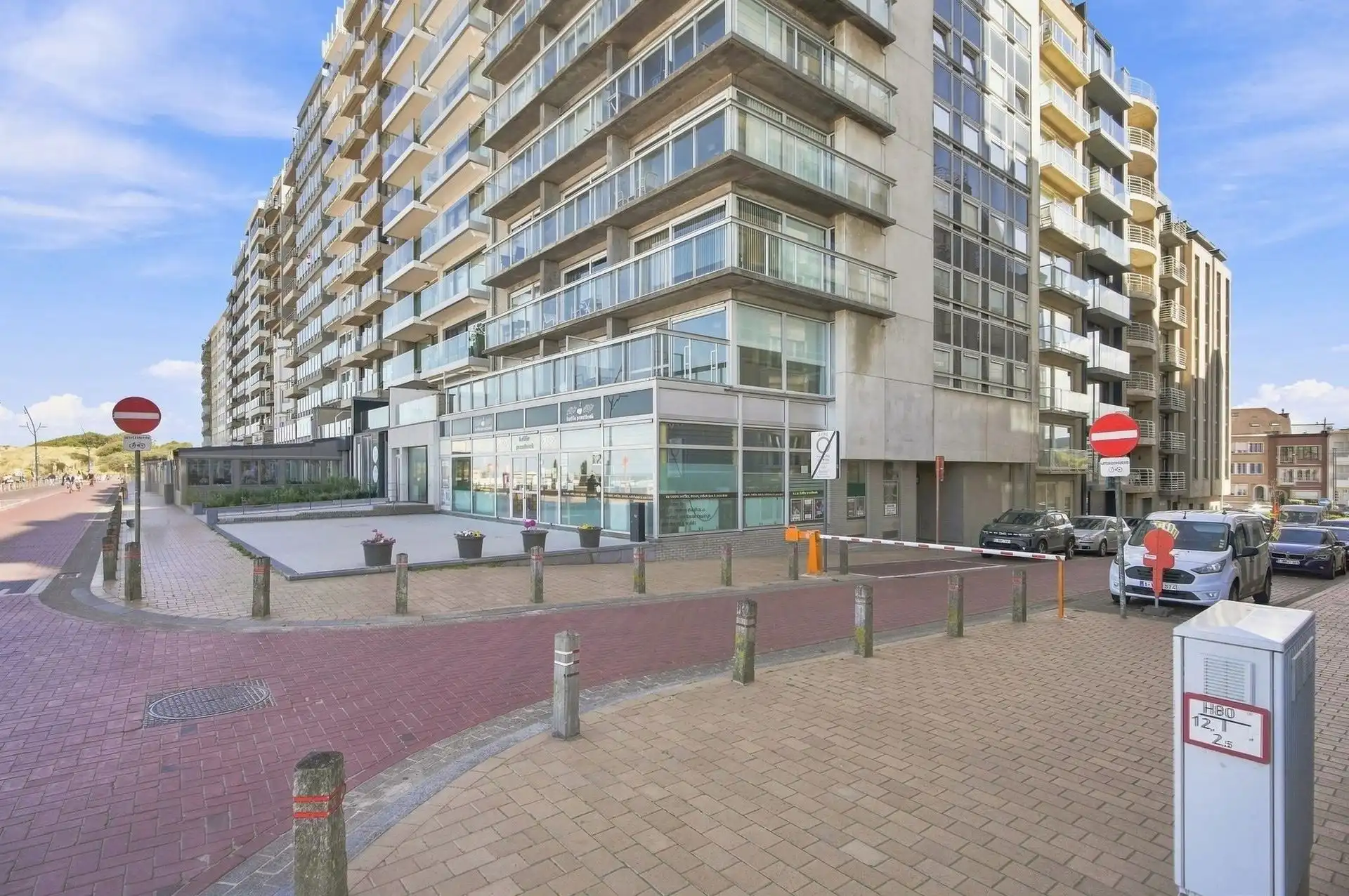 LUXUEUS  /  ZONNIG  foto 43