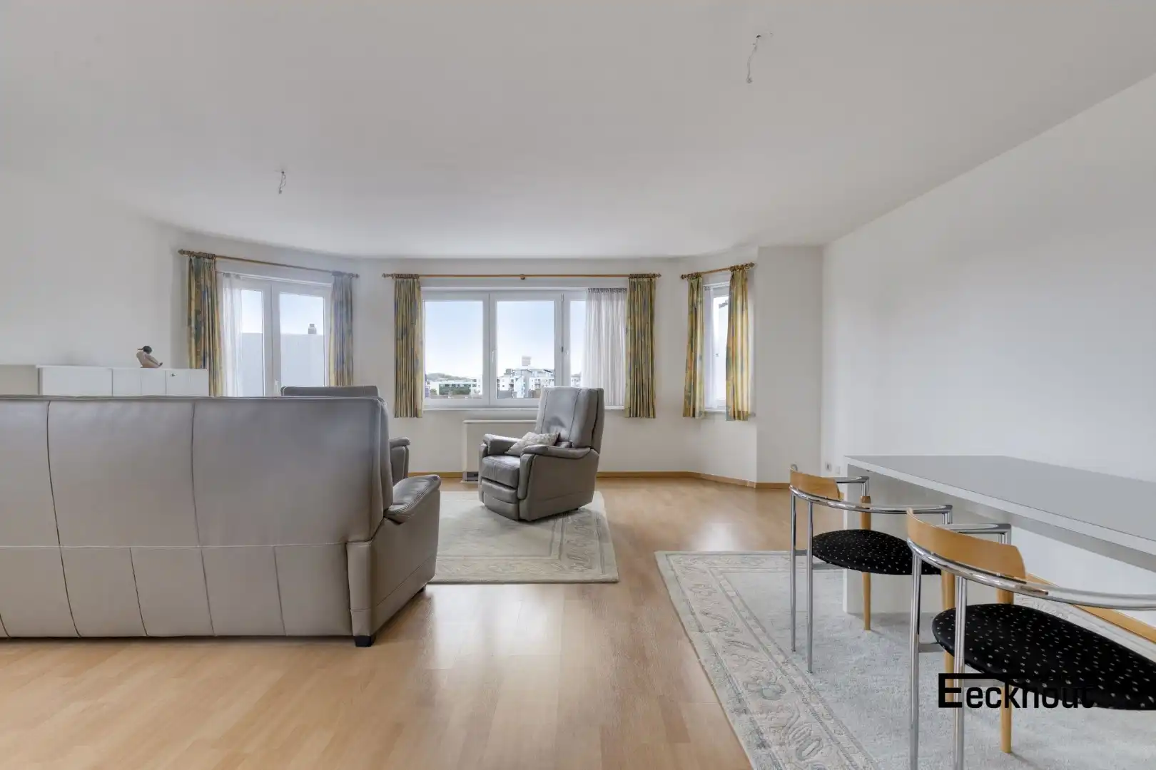 Verzorgd 3-slaapkamerappartement met prachtig zonneterras van 90m² ! foto 4