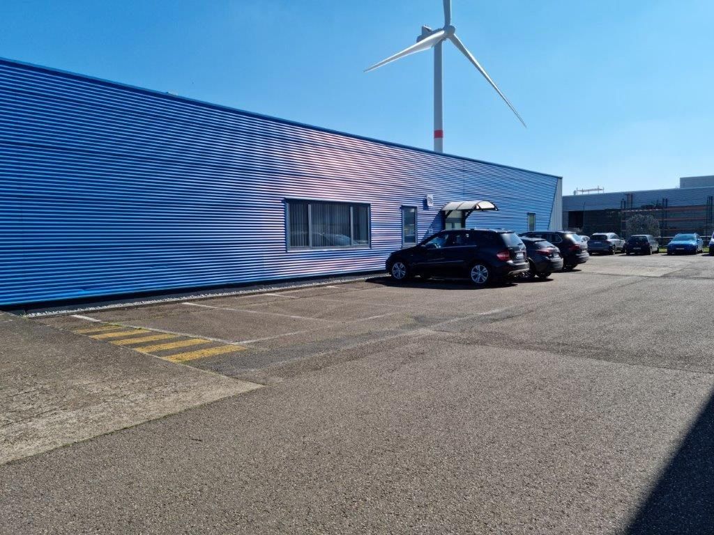 Selfstore Boxen, 25 m², parking op terrein, nabij E-313 foto 4