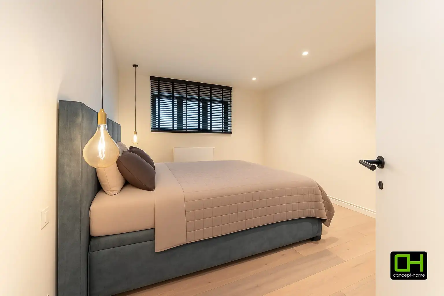 Volledig gerenoveerde woning in Vinderhoute te koop foto 9