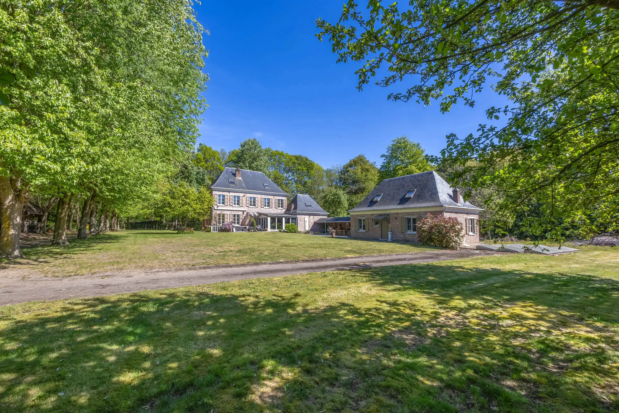 Karaktervolle villa op ruim perceel foto 16