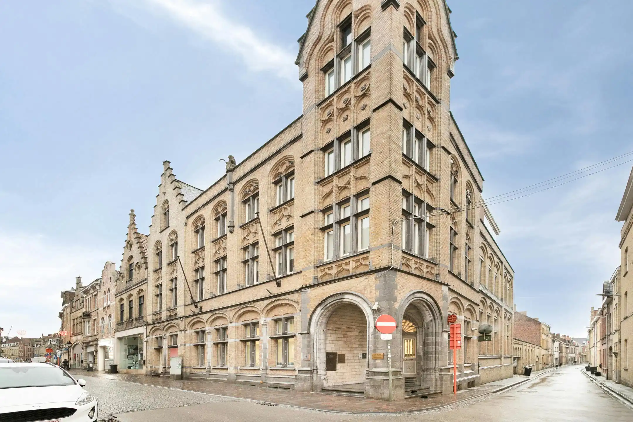 Appartement met drie kamers en twee badkamers te koop in Ieper foto 16