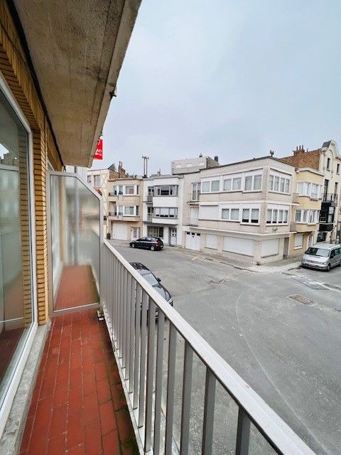 Volledig gerenoveerd, gemeubeld appartement met 2 slaapkamers foto 5
