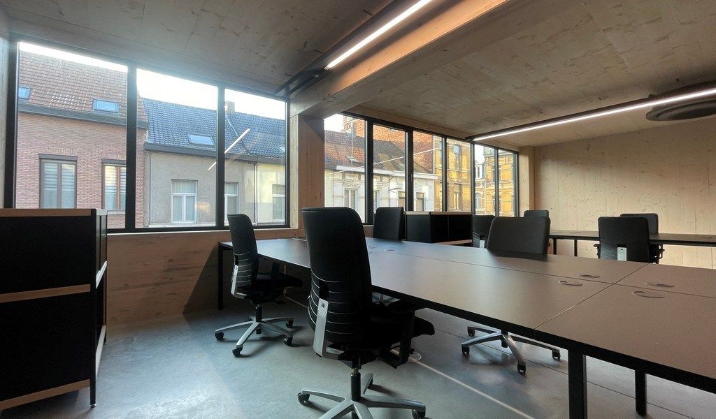 Moderne kantoorruimte te huur vlakbij station van Berchem foto 9