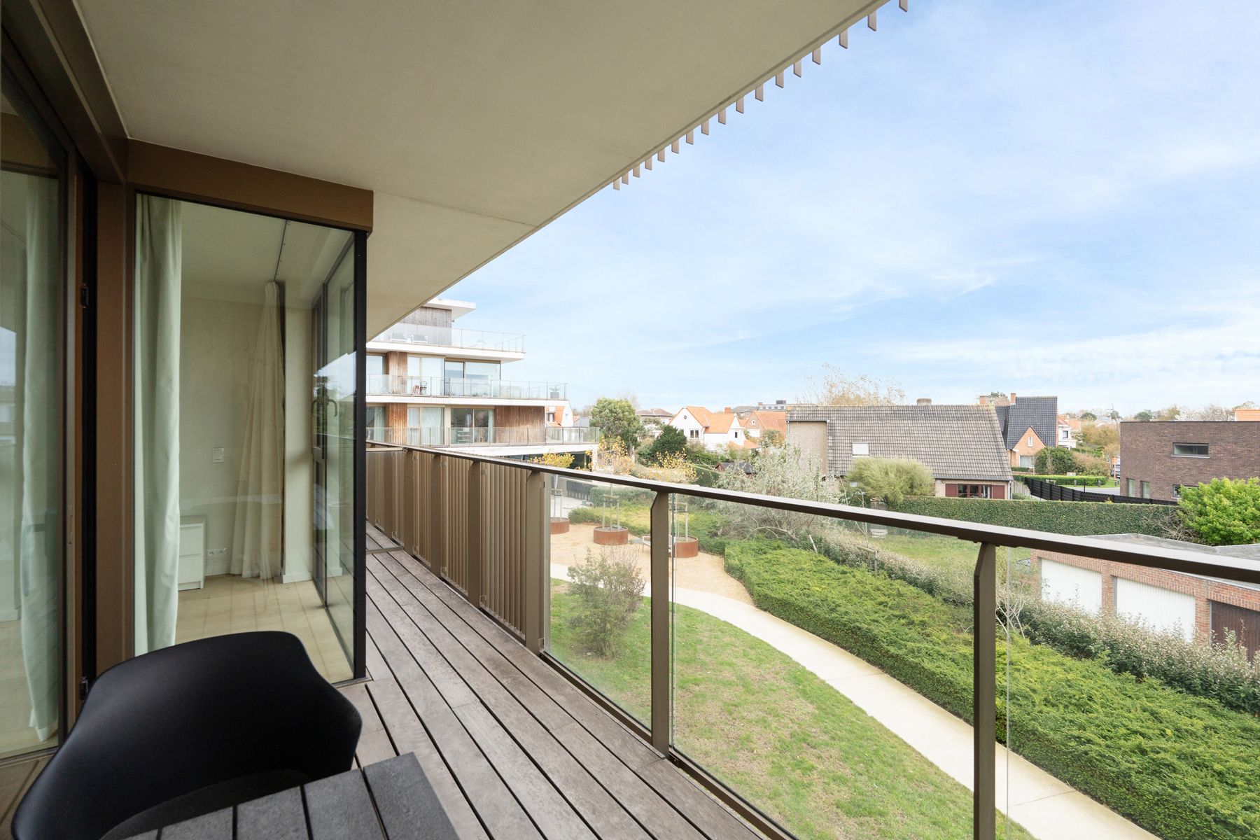 Moderne assistentiewoning met terras foto 2