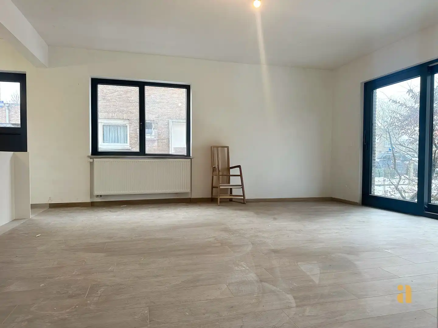 Energiezuinig net gerenoveerd appartement met tuin foto 2