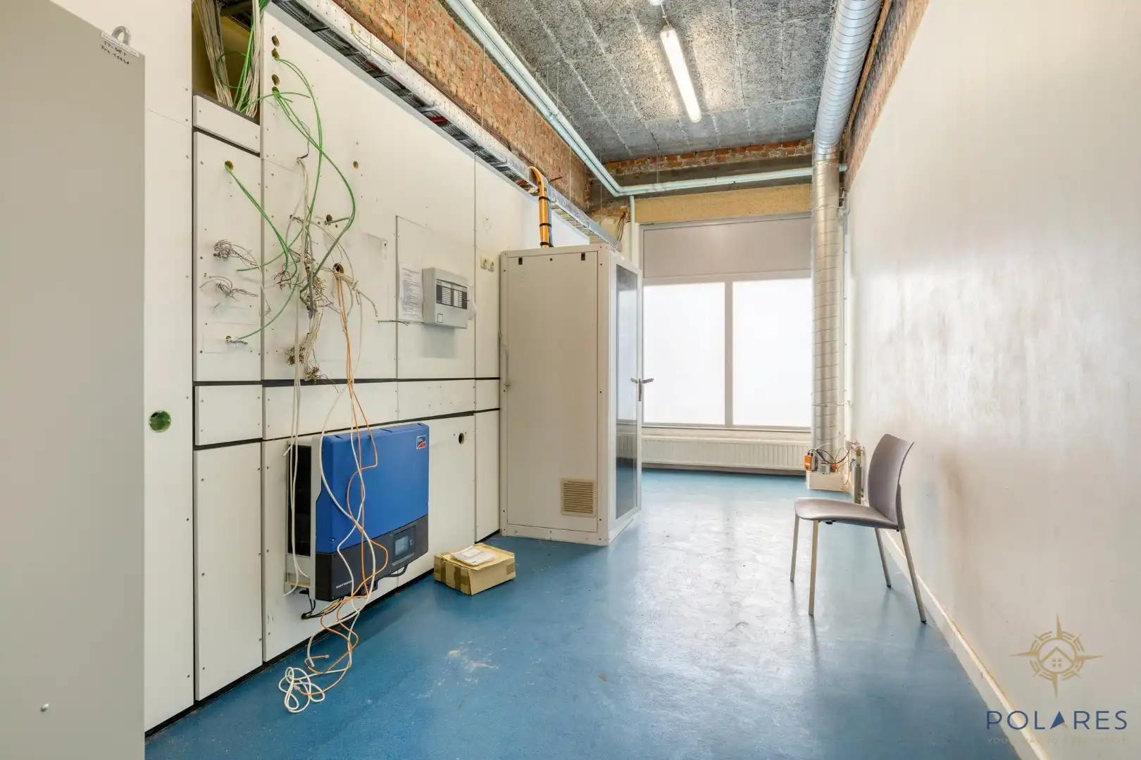 Zeer groot kantoorpand in de winkelstraat van Vilvoorde foto 18