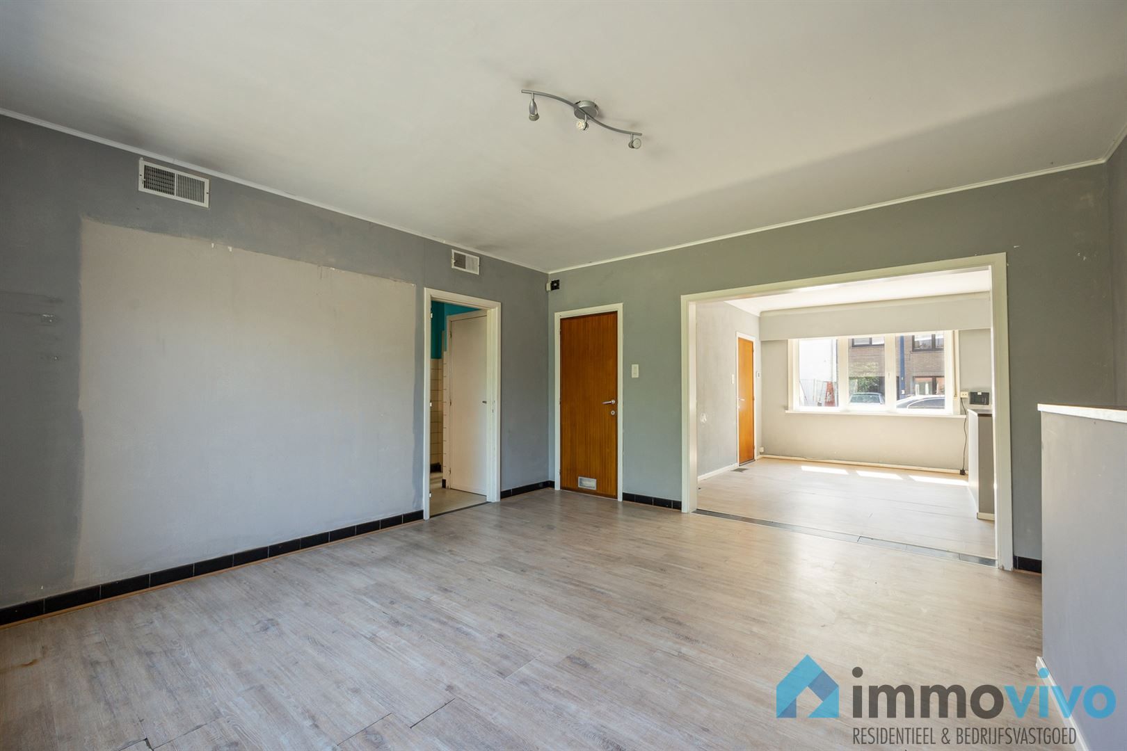 Centraal gelegen woning met 5 slaapkamers en leuke tuin  foto 8