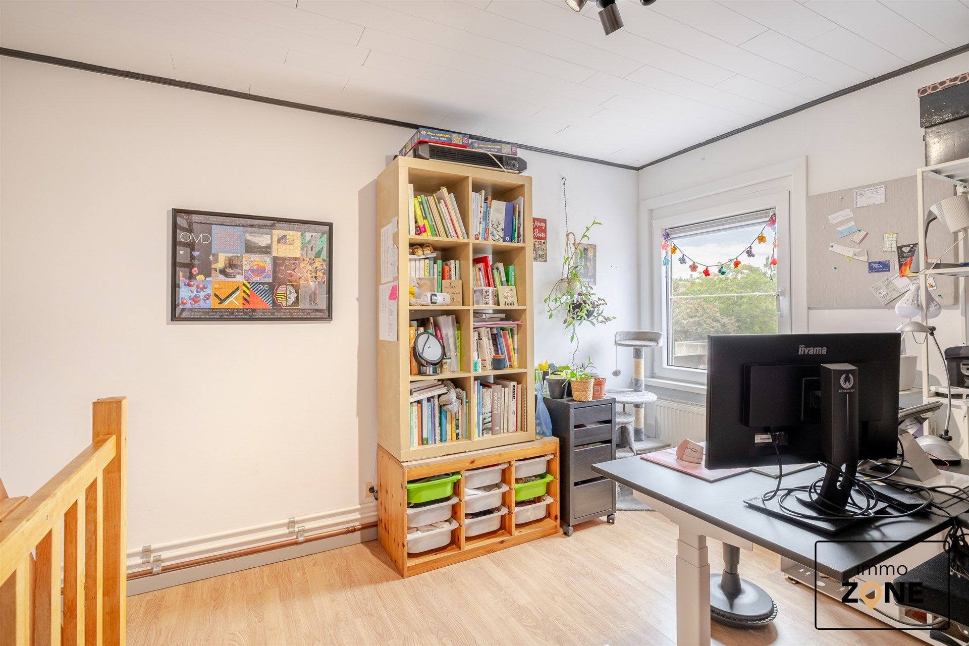 Instapklare Starterswoning met achteruitweg in Dendermonde! foto 12