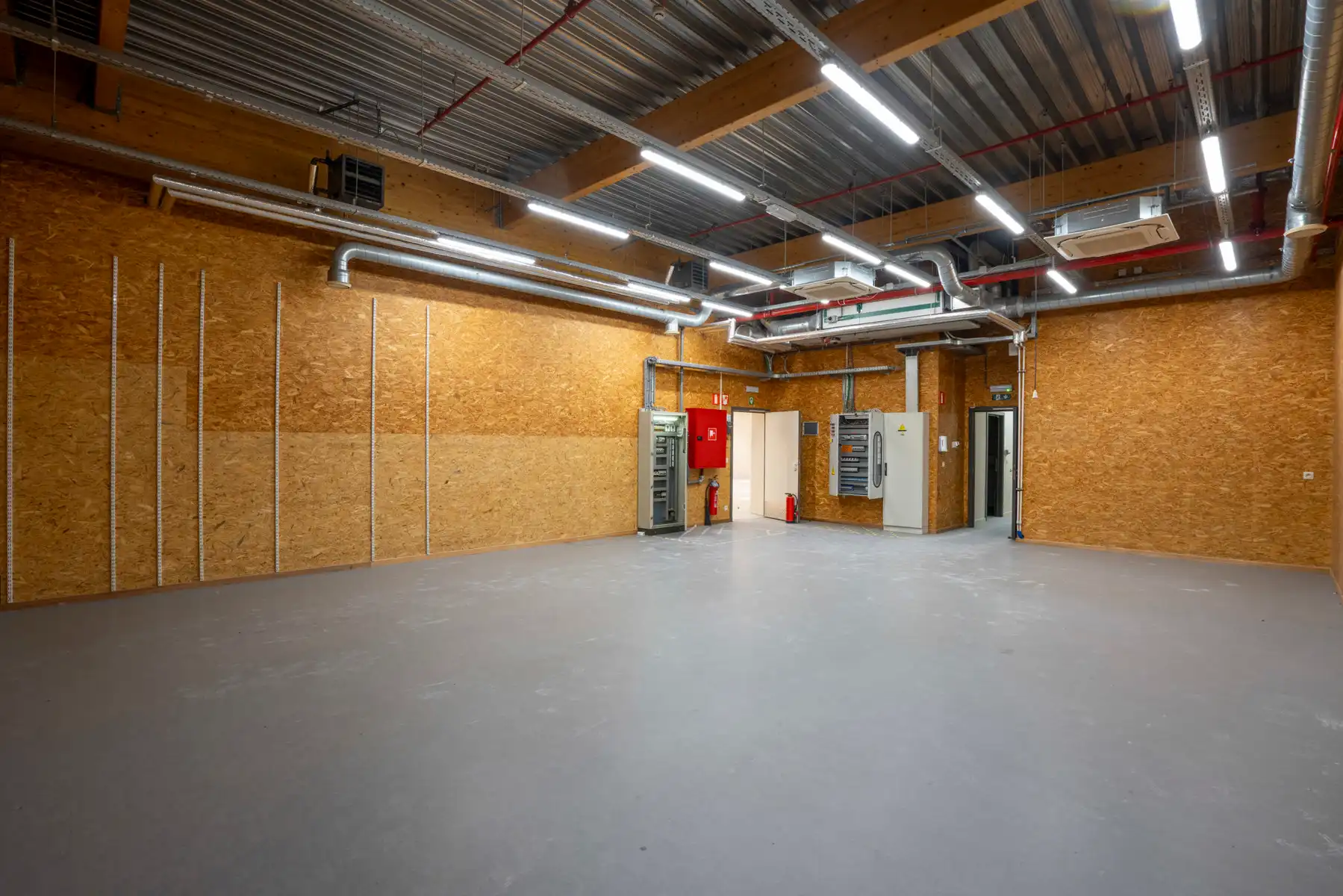 Commerciële toplocatie in Shopping Den Tir foto 16
