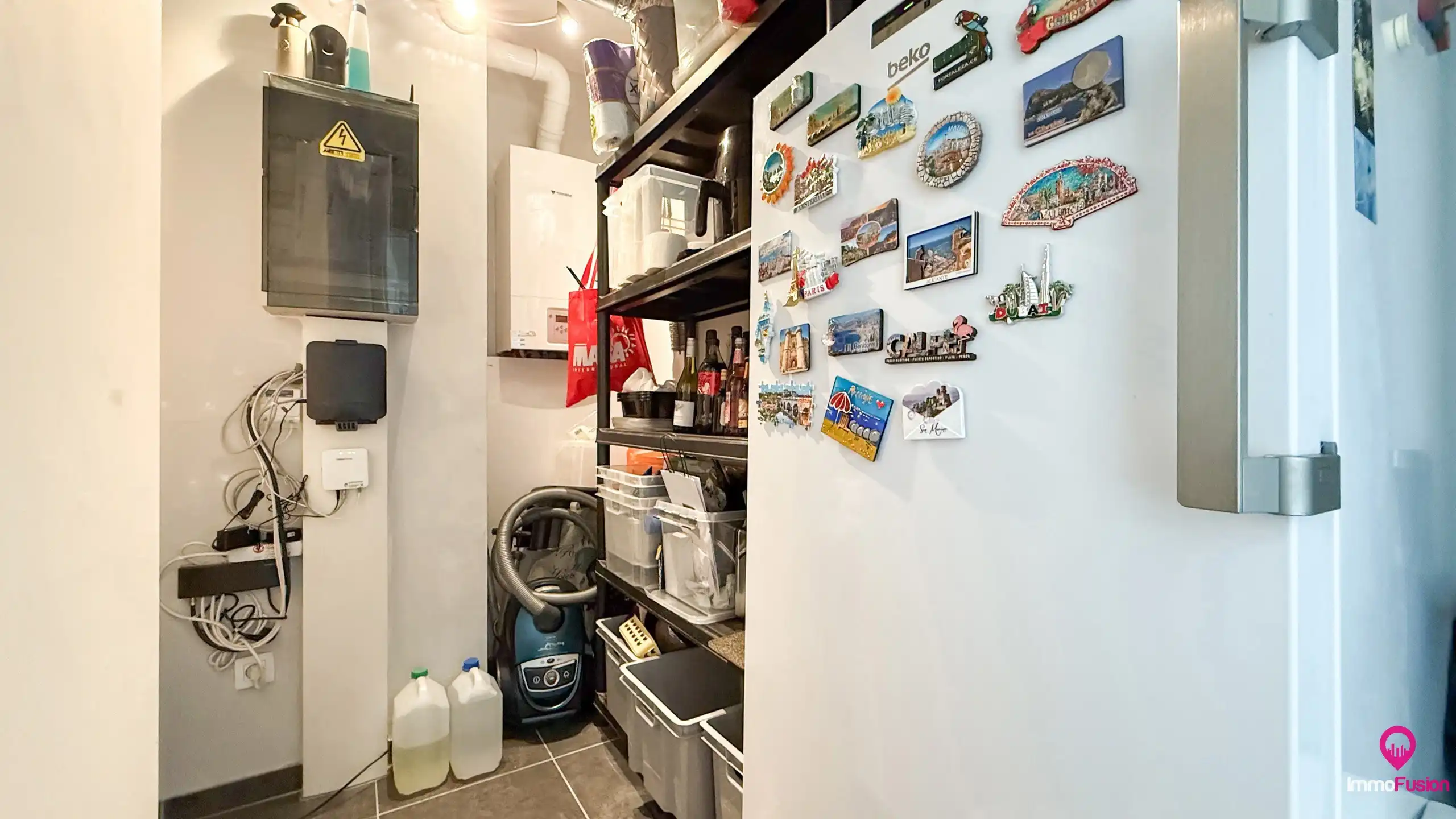 Modern appartement , bemeubeld met vrij uitzicht en parkeerplaats! foto 15