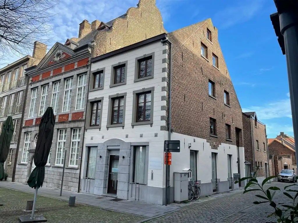 Appartement foto {{pictureIndex}}