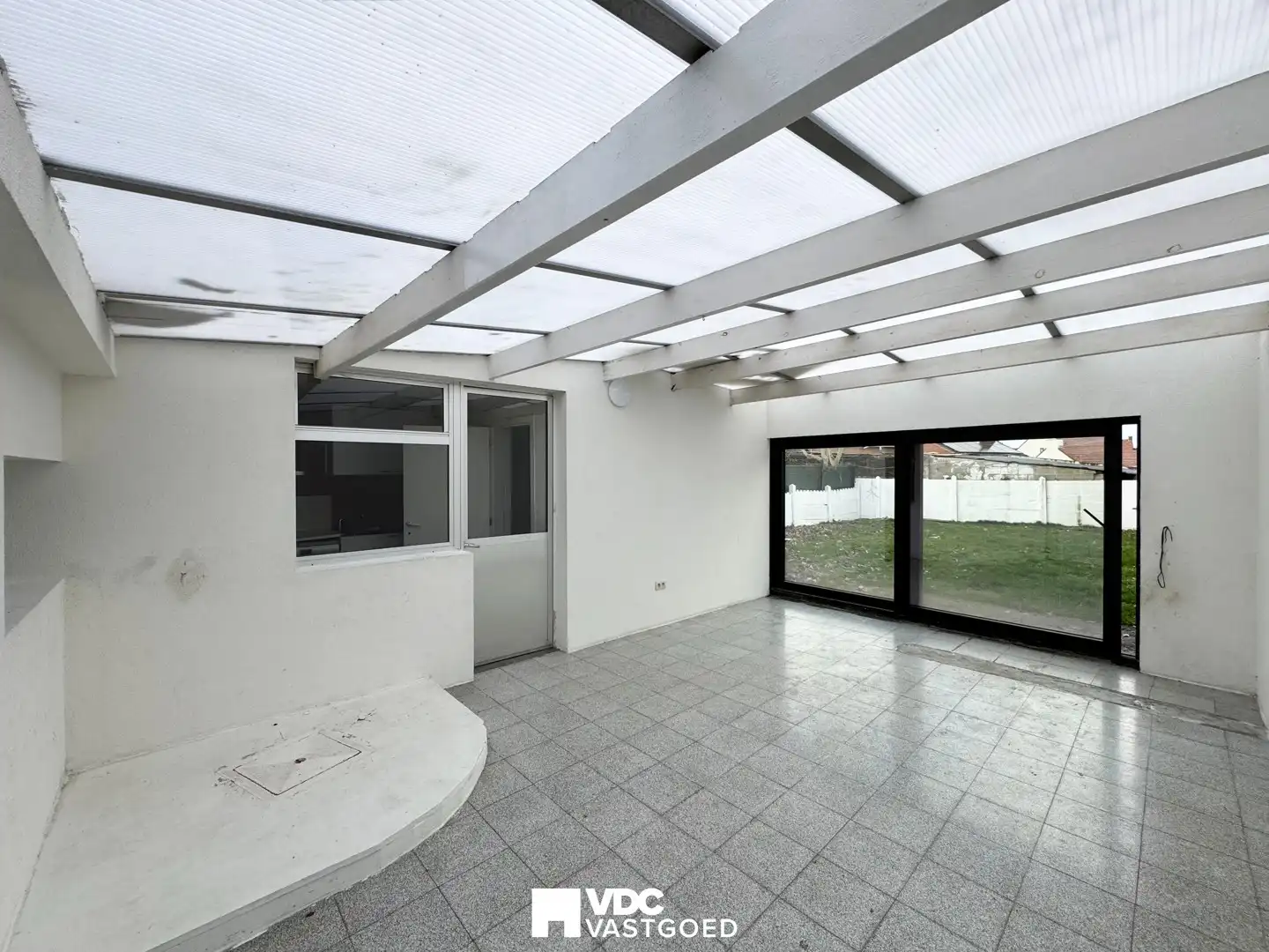 Te renoveren rijwoning met veel potentieel te Hoepertingen foto 8