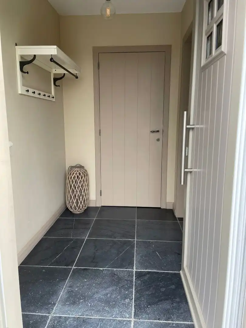 Instapklare woning met tuin en garage te huur in Staden foto 5