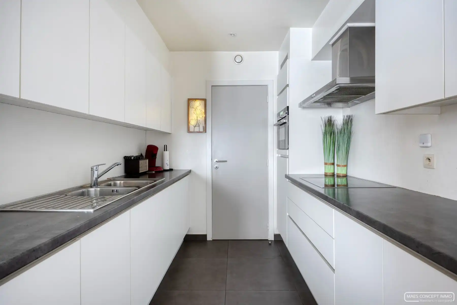 Duplex appartement te koop in Ingooigem met 2 slk, 2 badkamers en garage foto 4