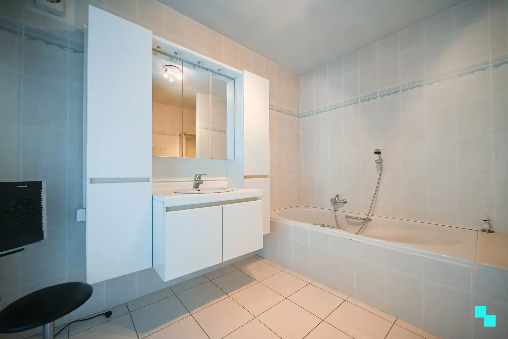 Unieke penthouse met drie terrassen in hartje Izegem foto 23